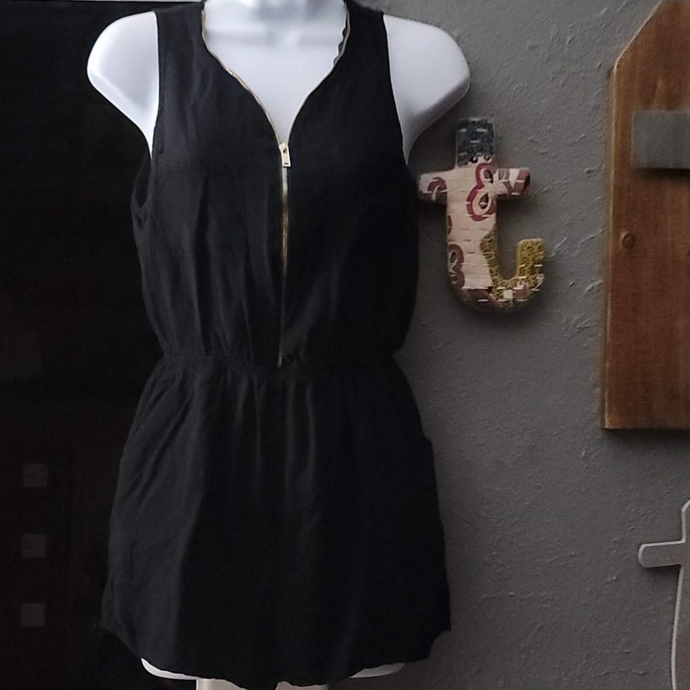 Rue21 Black Sleeveless Romper with Front Zip